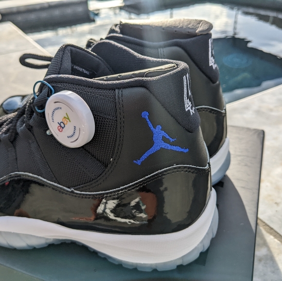 Nike Air Jordan Retro XI Space Jam 10 main image 11